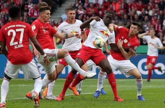  莱比锡红牛与拜仁慕尼黑争夺欧冠资格白热化  