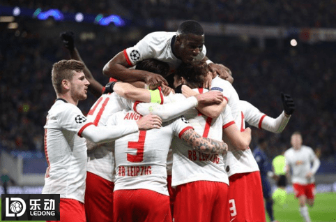  莱比锡红牛火力全开，客场五球横扫对手